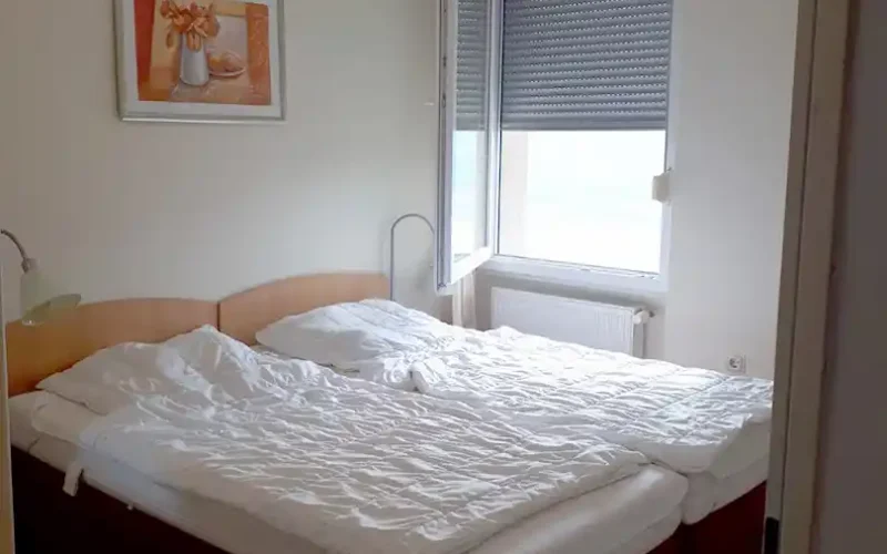 Schlafzimmer 2 OG